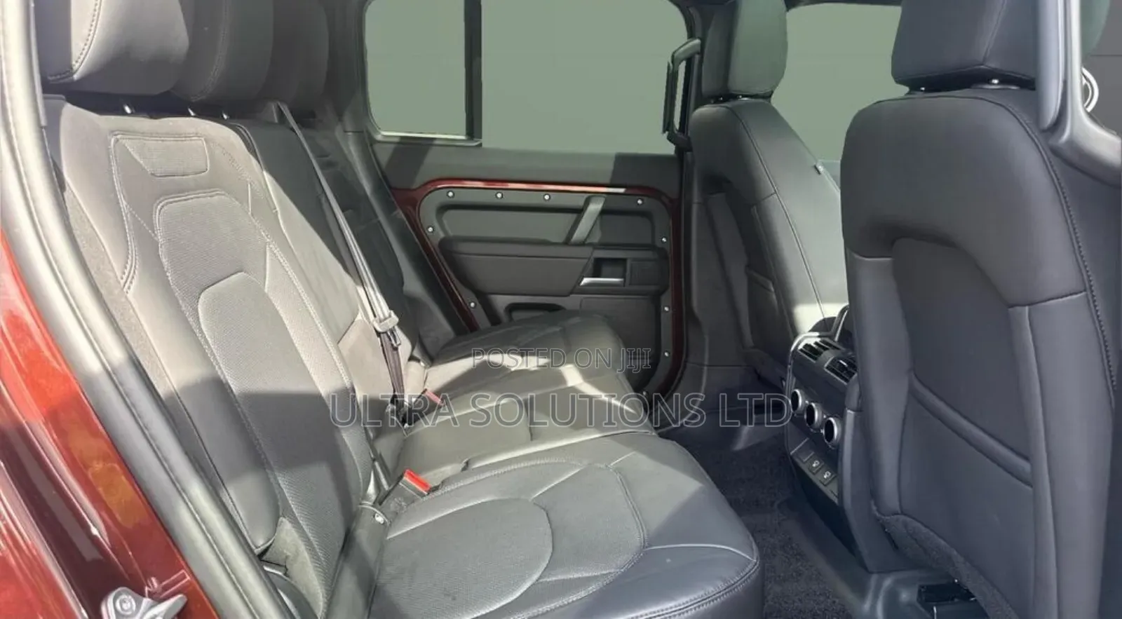 Land Rover Defender 2022 Red