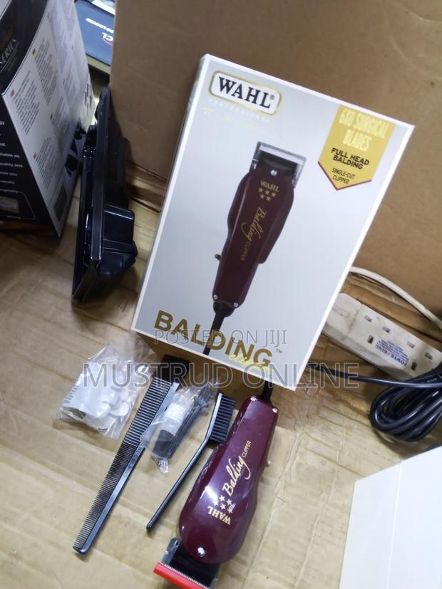 Electric Wahl Shaver - main view