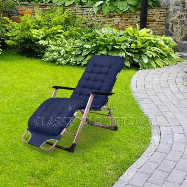 Foldable Reclining Chair With a Cushion