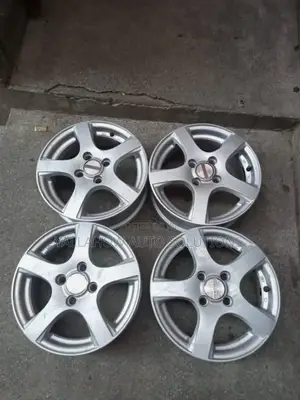 15 Inch 4 Hole Silver Rims – Original High-Quality Wheels