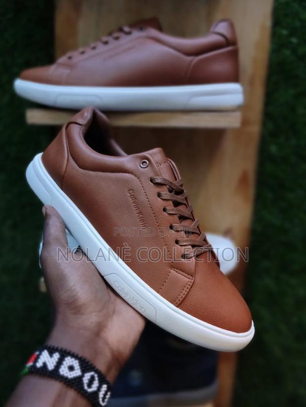 Calvin Klein Casuals - thumbnail 3