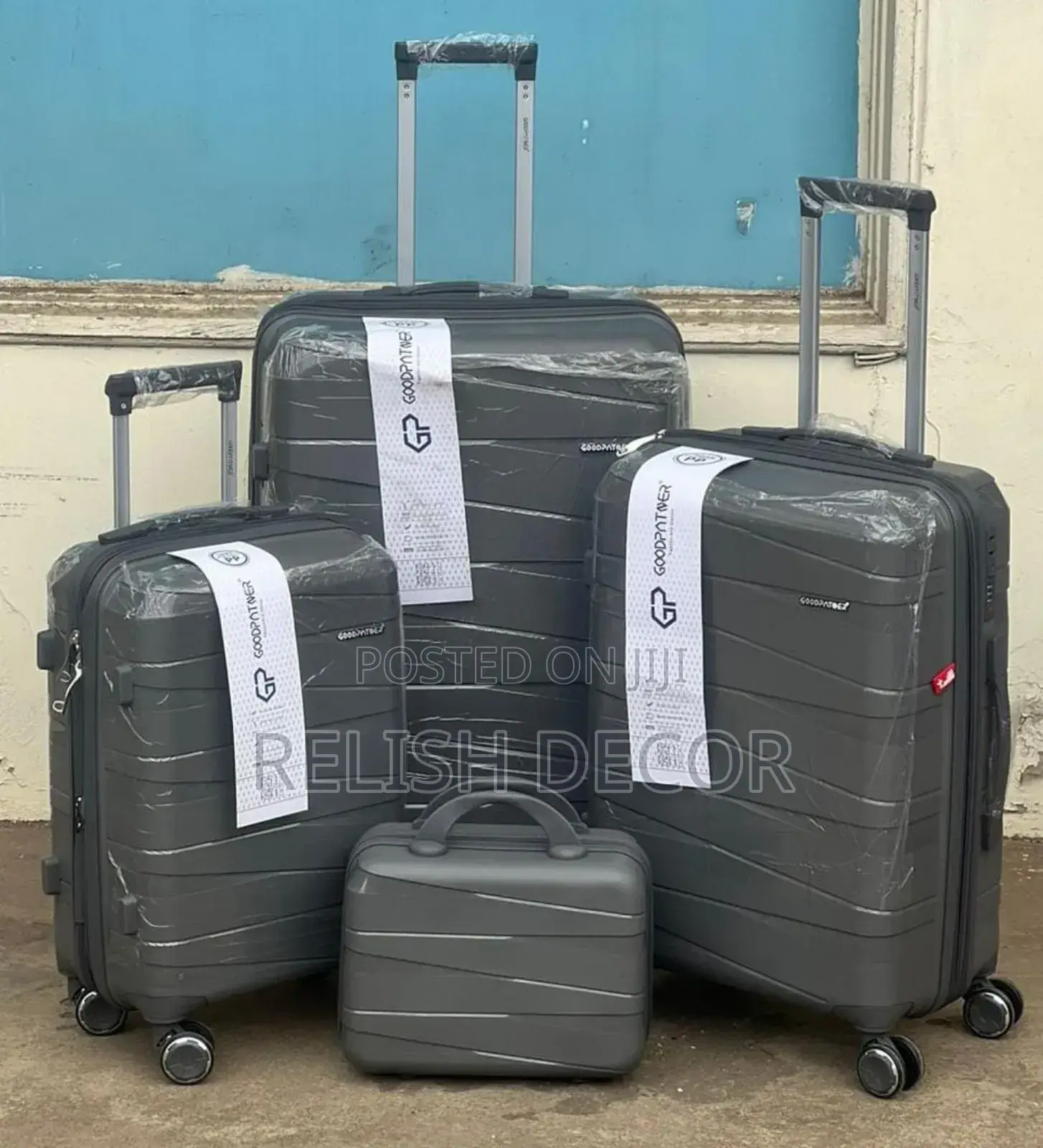 4 in 1 Suitcase Set