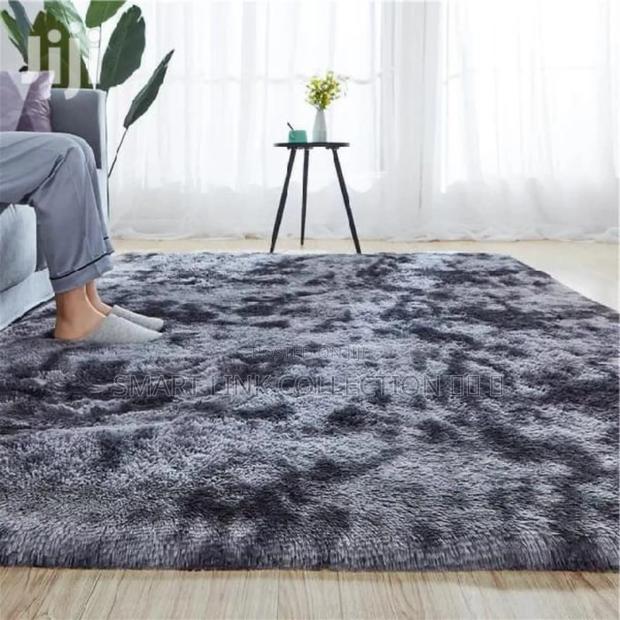 Fluffy Patched Carpet - thumbnail 6