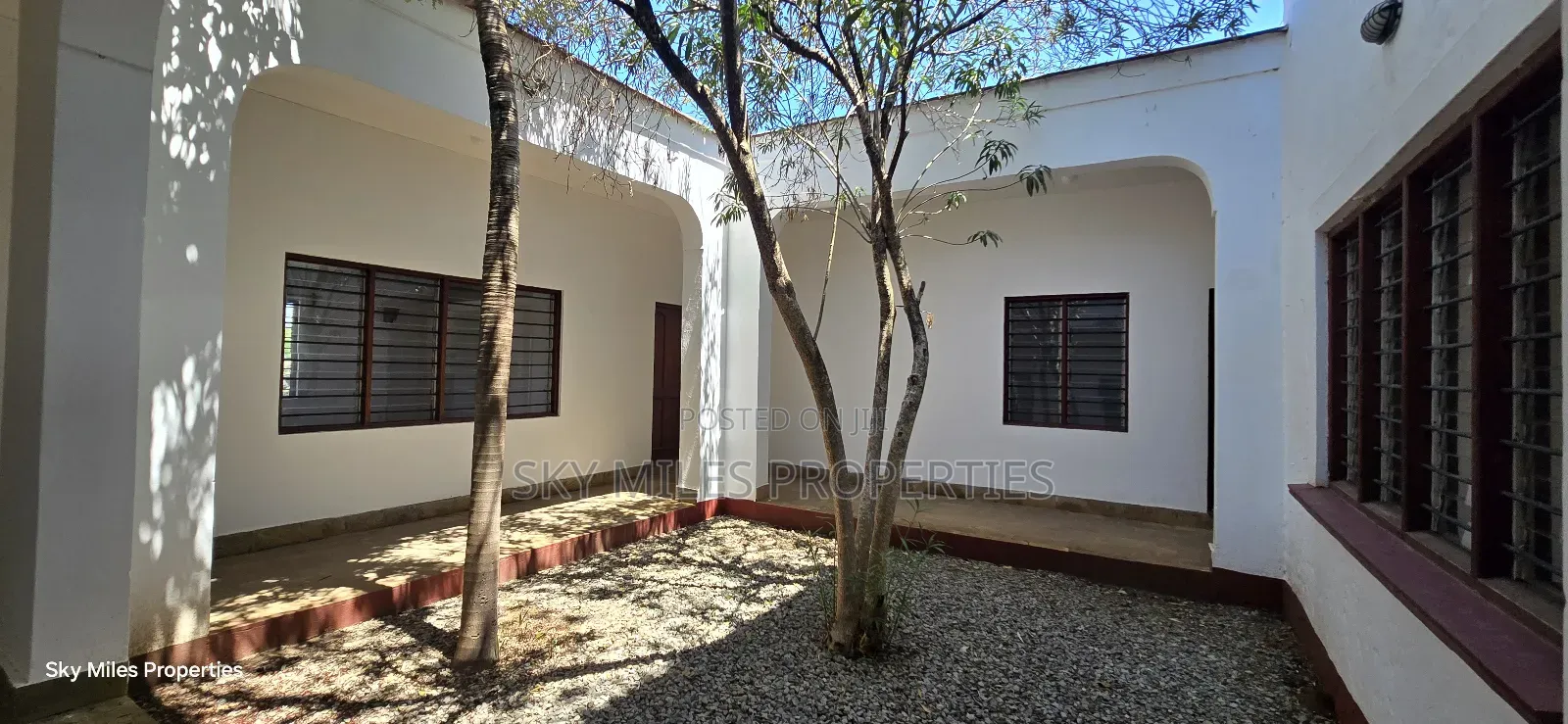 4bdrm Maisonette in Go-Kart, Shanzu for sale