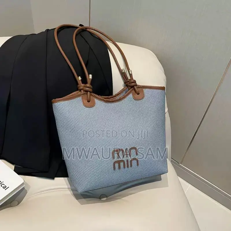 Canvas Knot-Handle Bag