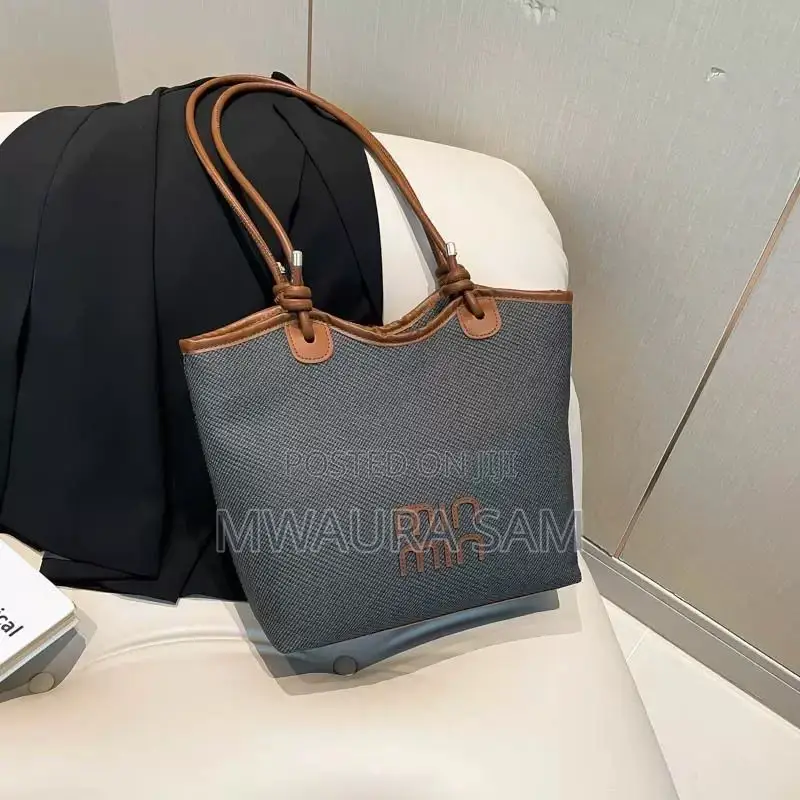 Canvas Knot-Handle Bag