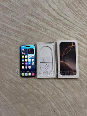 Apple iPhone 16 Pro Max 256 GB Gray - thumbnail 2