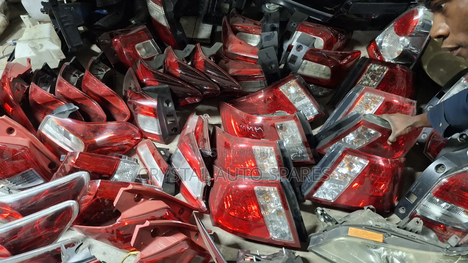 Subaru Aneisis Taillights