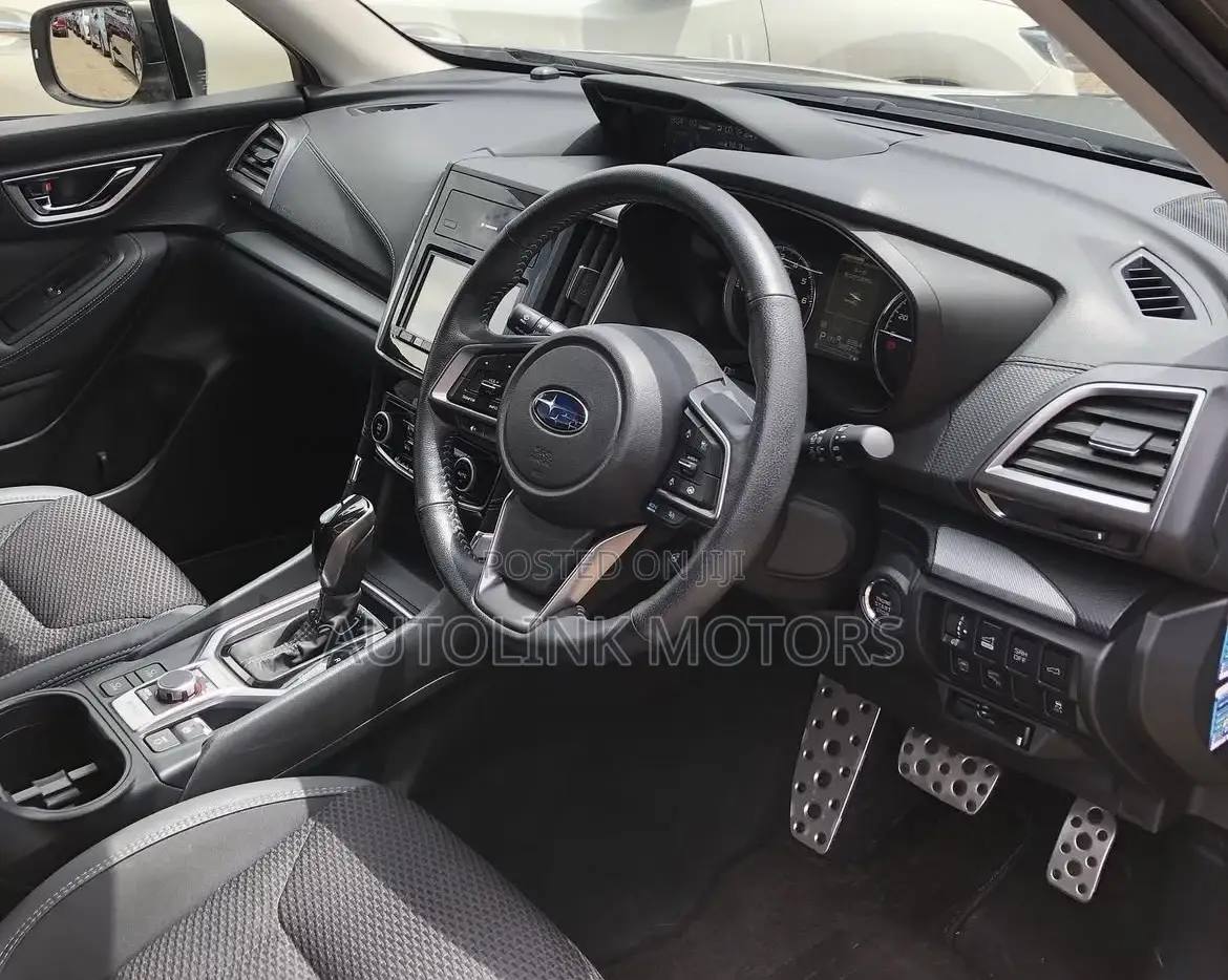 Subaru Forester 2018 Gray