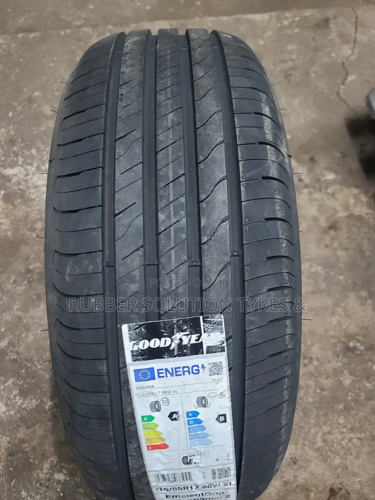 215/55r17 Goodyear