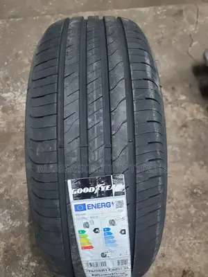 215/55r17 Goodyear