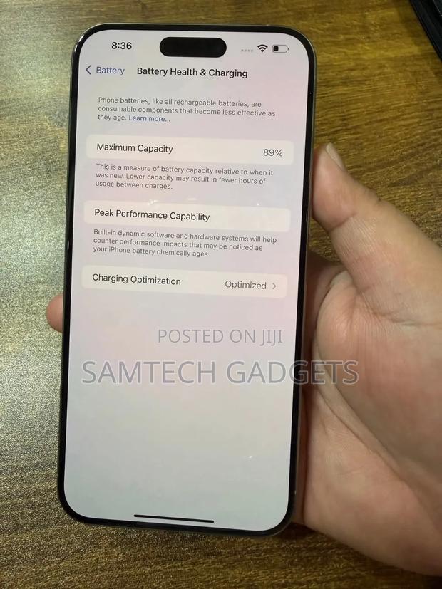 Apple iPhone 15 Pro 256 GB Silver - thumbnail 4