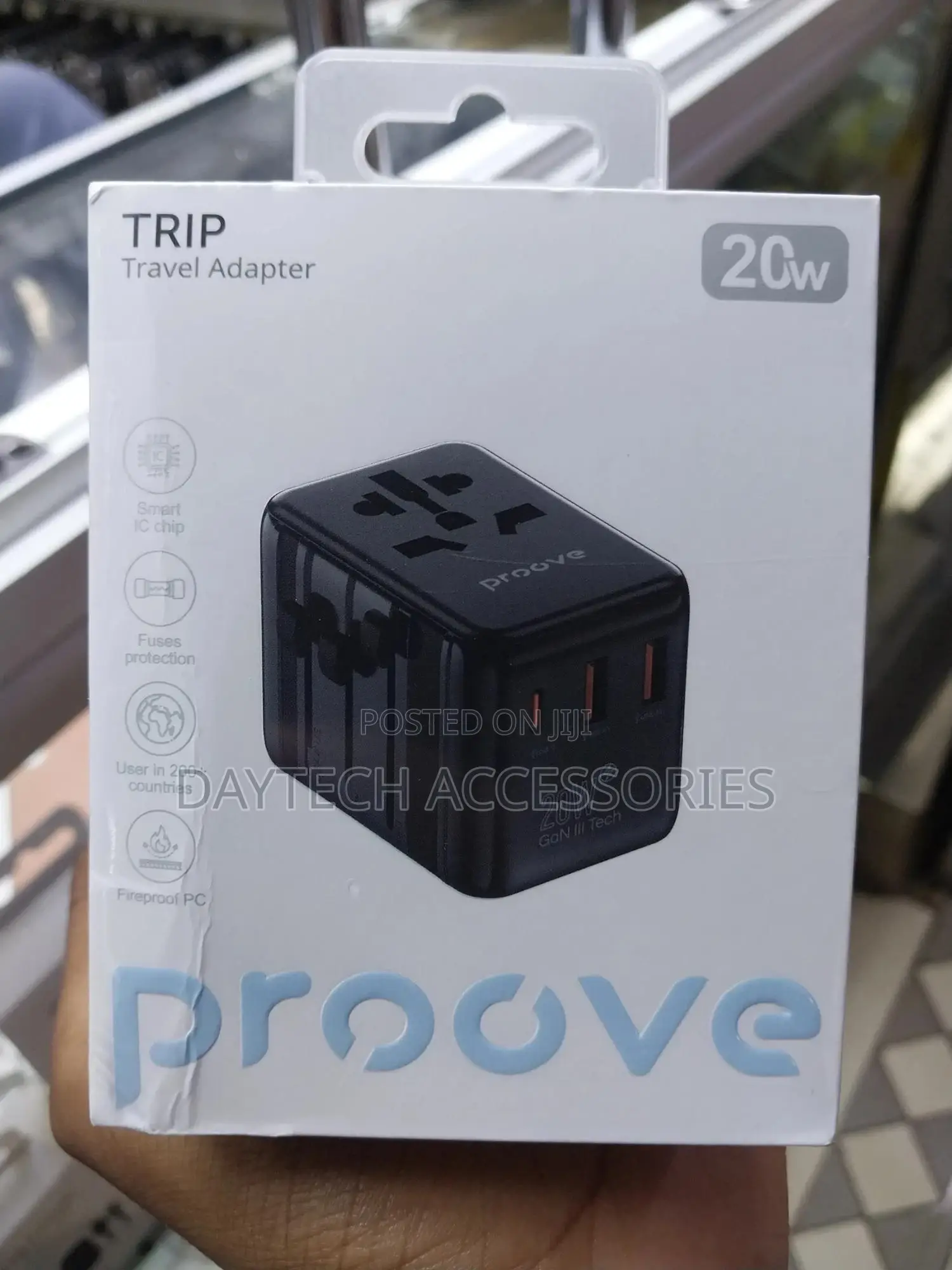 The Proove Trip 20w Travel Adapter.