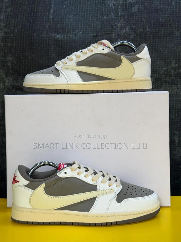 Travis Scott ❌ Air Jordan 1 Low 
*“ Reverse Mocha* ” - thumbnail 2