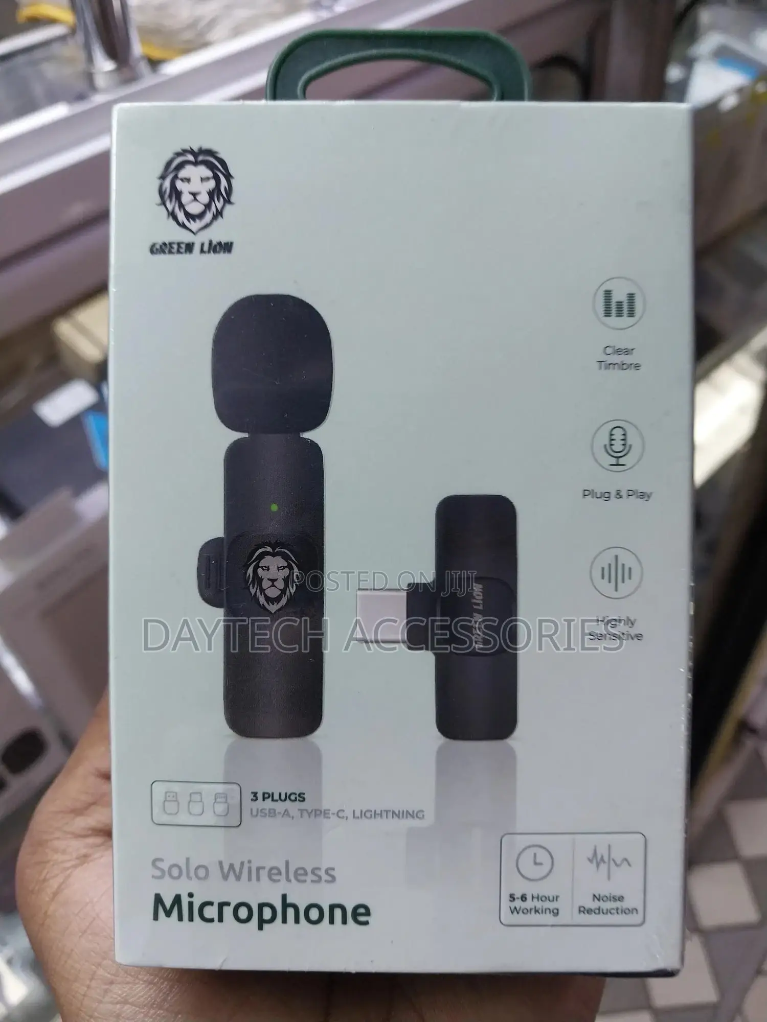 The Green Lion Solo Wireless Microphone.