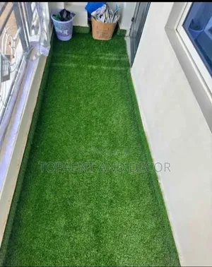 Durable Green Turf for Outdoor Spaces