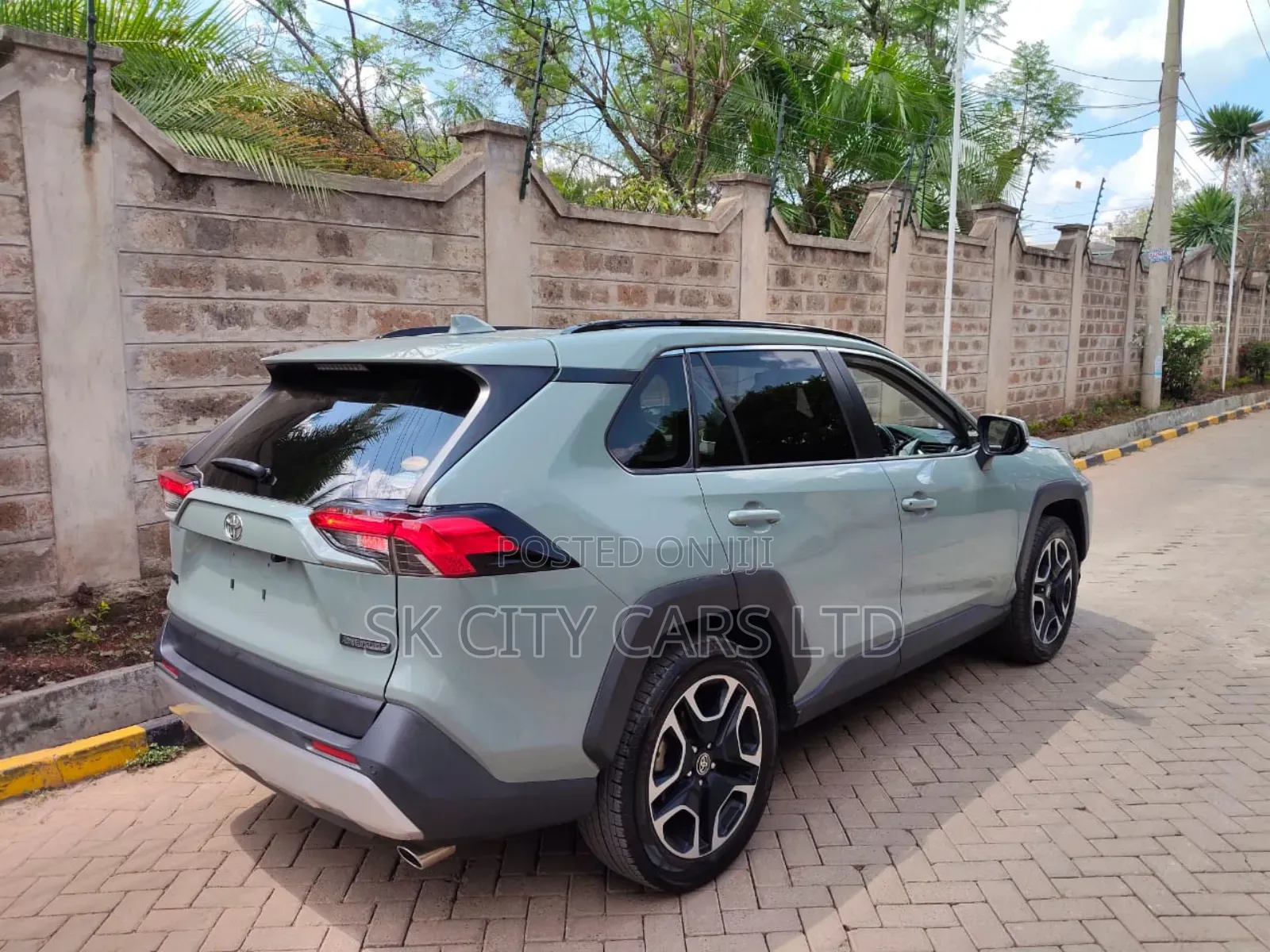 Toyota RAV4 Adventure AWD 2020 Green