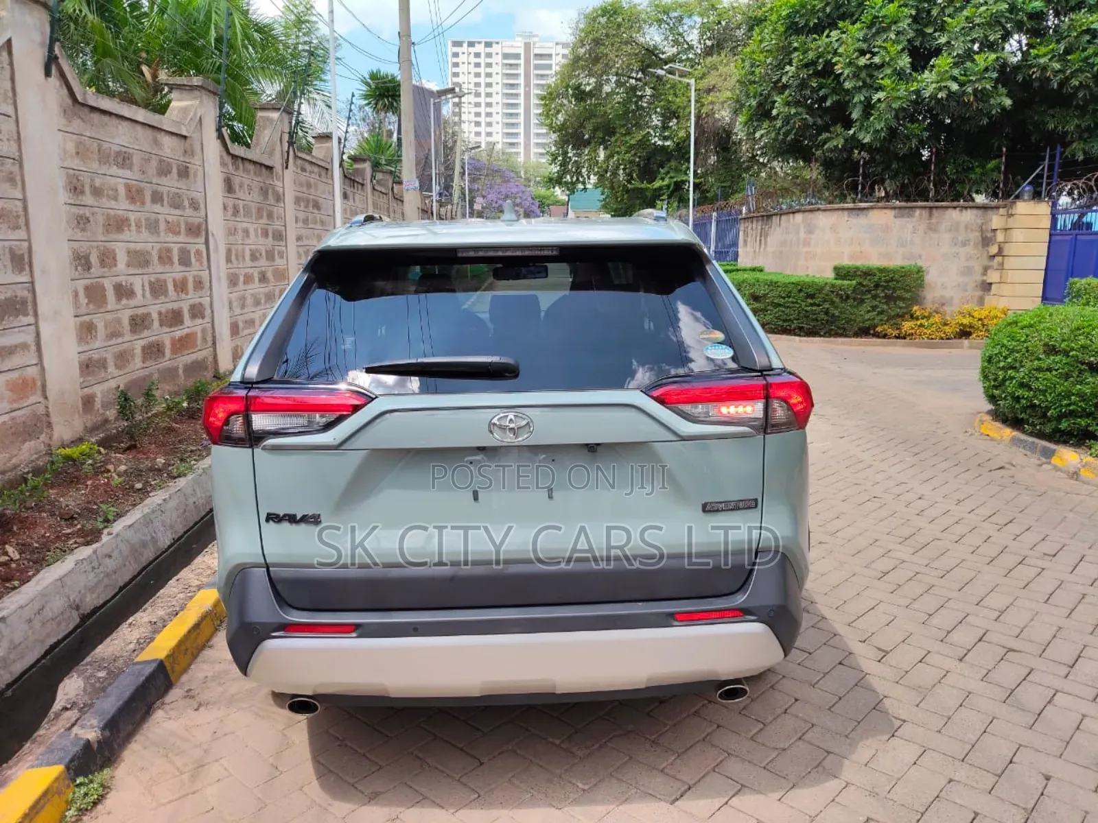 Toyota RAV4 Adventure AWD 2020 Green