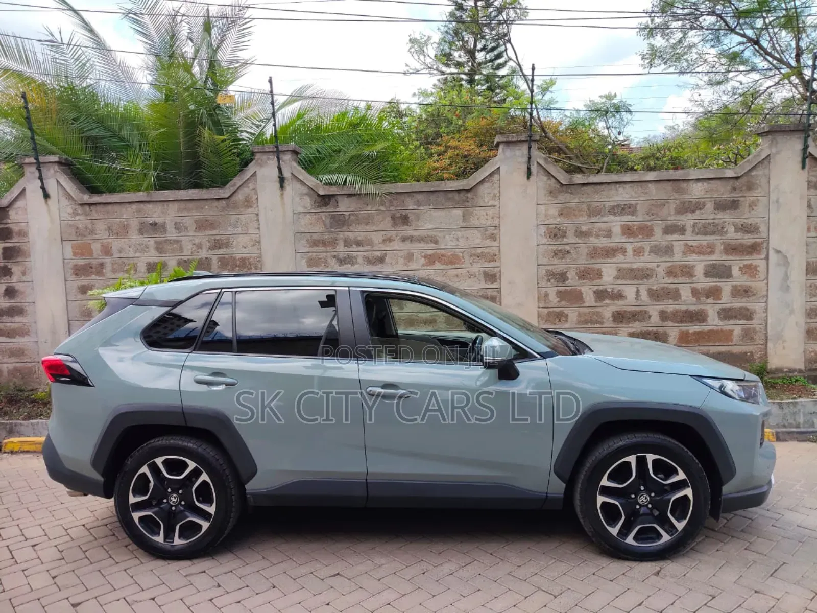 Toyota RAV4 Adventure AWD 2020 Green