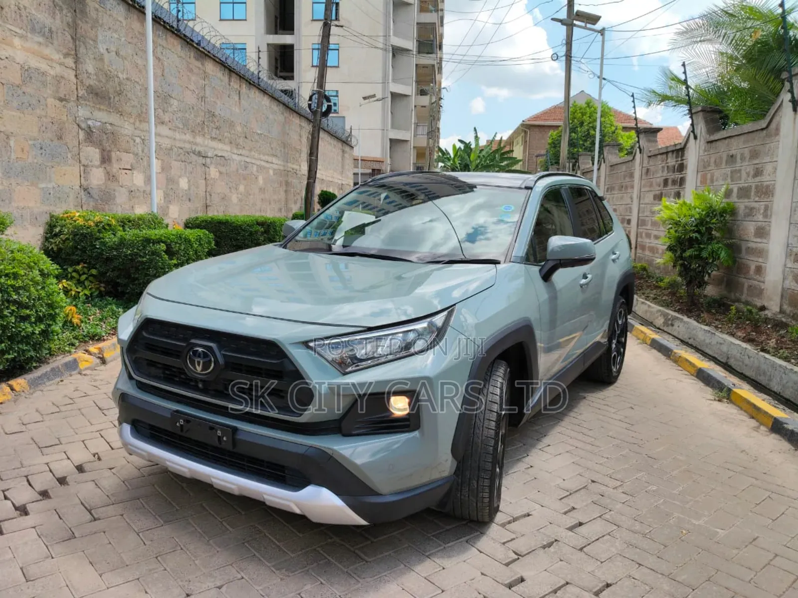 Toyota RAV4 Adventure AWD 2020 Green