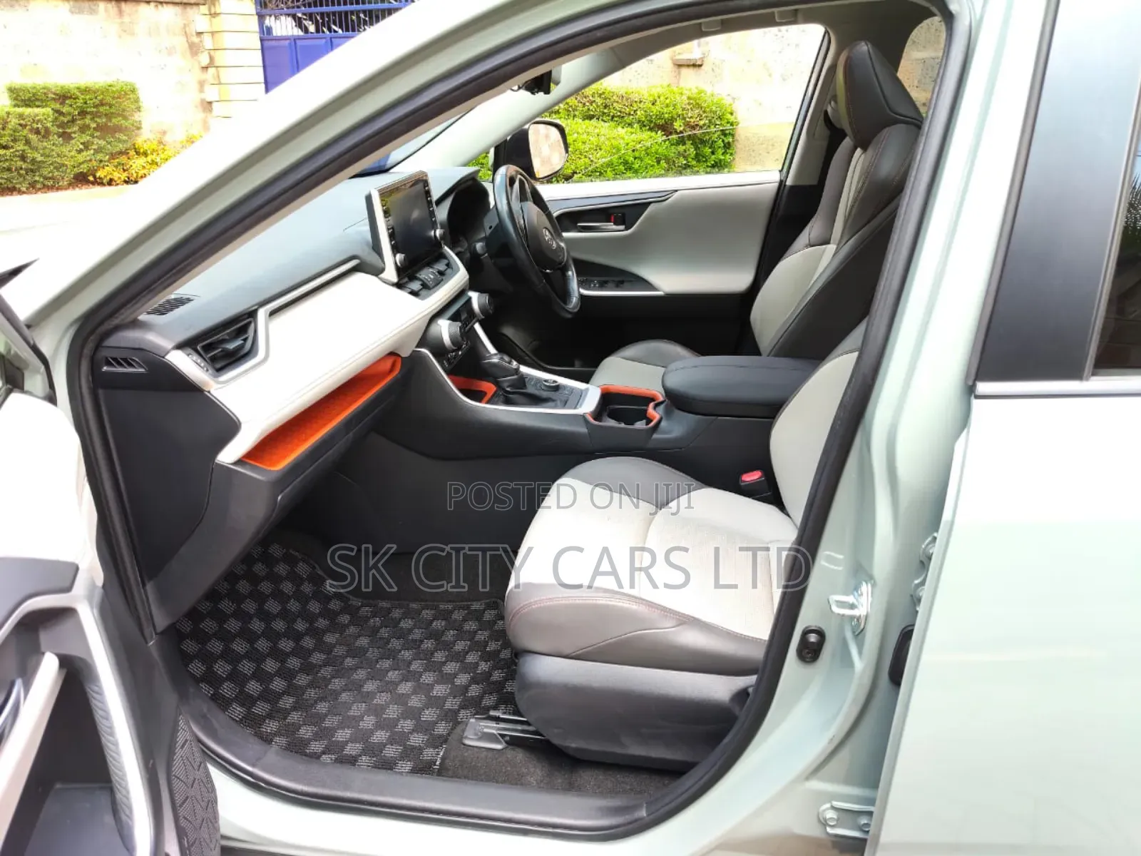 Toyota RAV4 Adventure AWD 2020 Green
