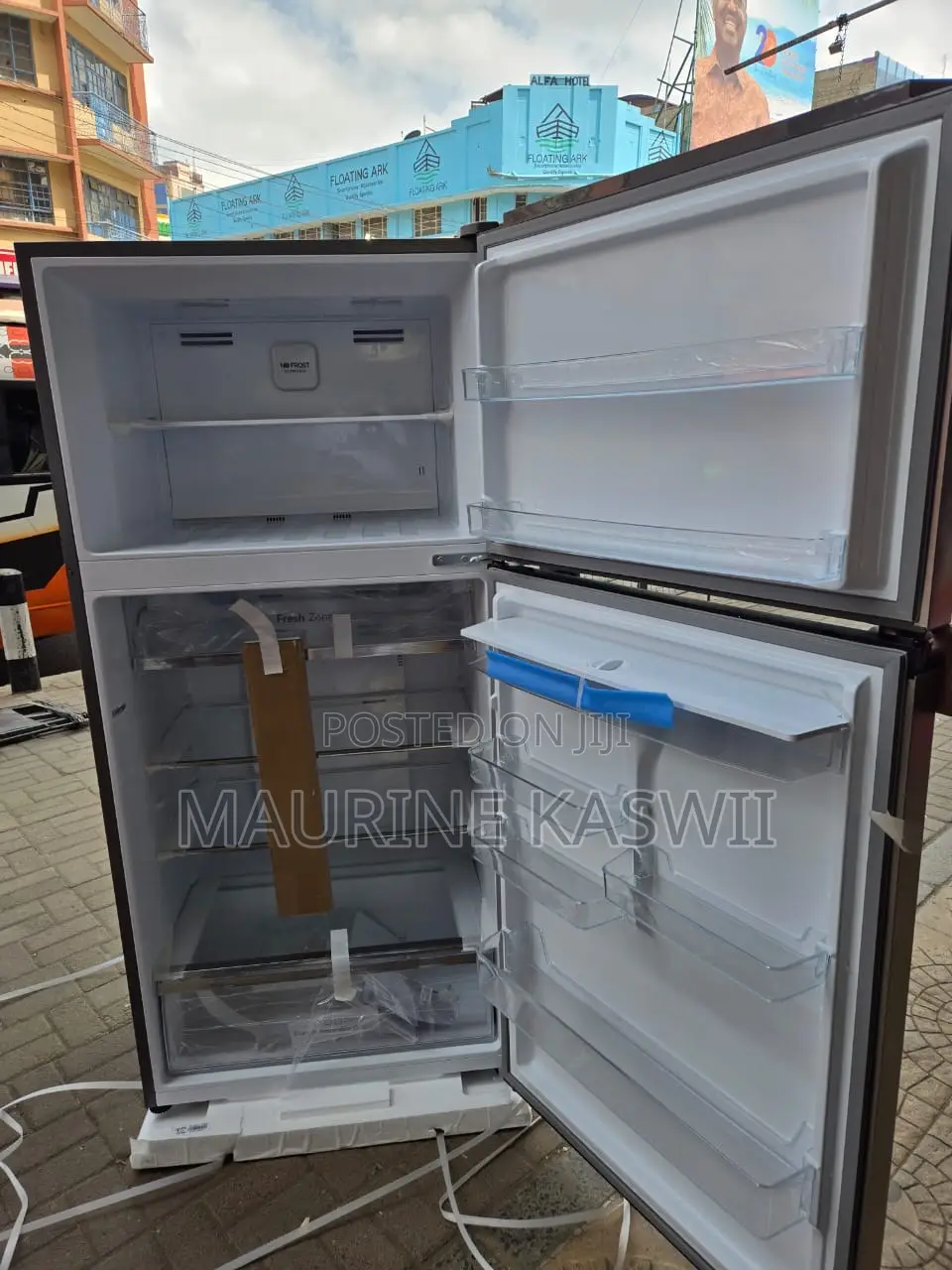 Hisense Double Door With Dispenser-510 L