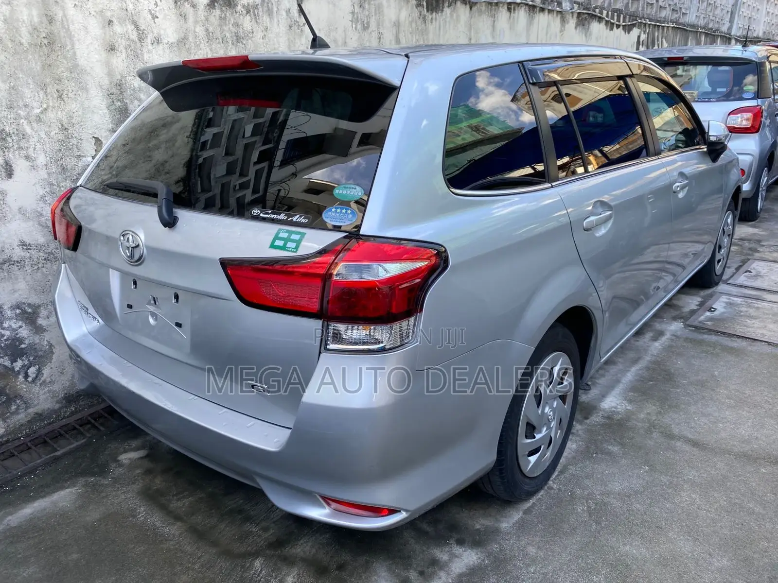 Toyota Corolla Fielder 2018 Silver