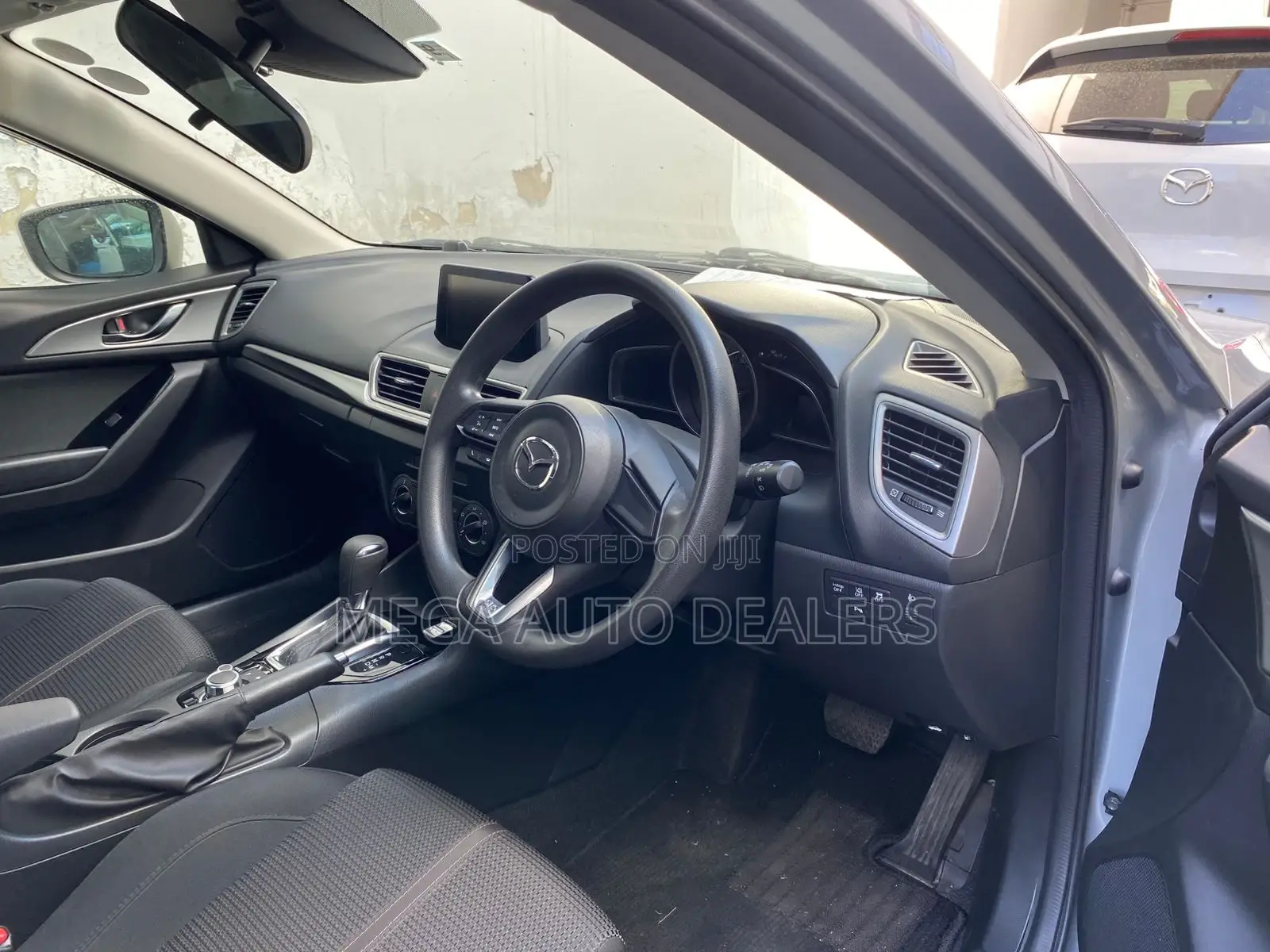 Mazda Axela 2018 Silver