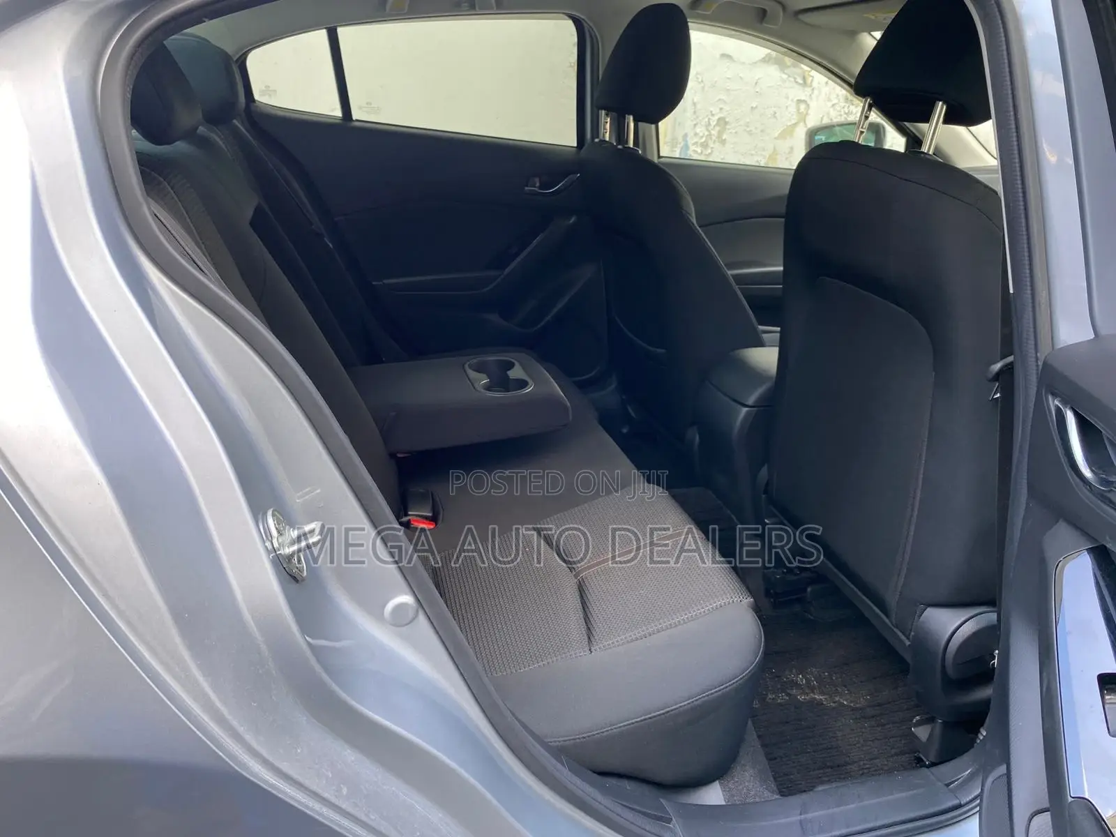 Mazda Axela 2018 Silver