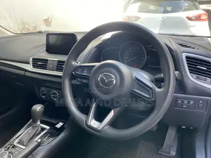 Mazda Axela 2018 Silver