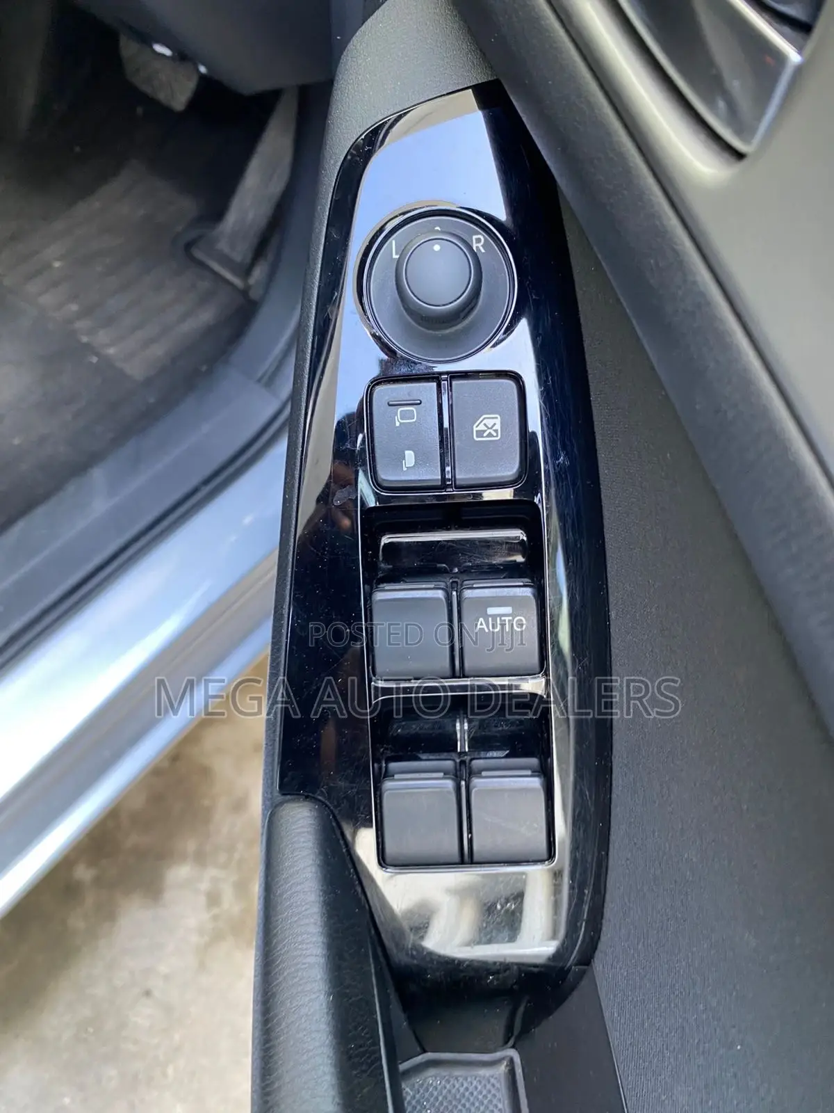 Mazda Axela 2018 Silver