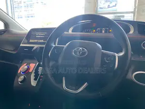 Toyota Sienta 2018