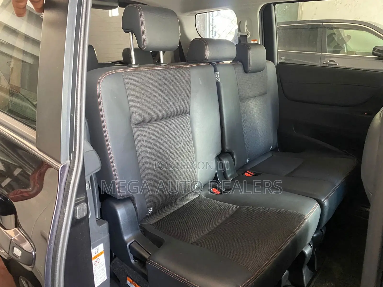 Toyota Sienta 2018
