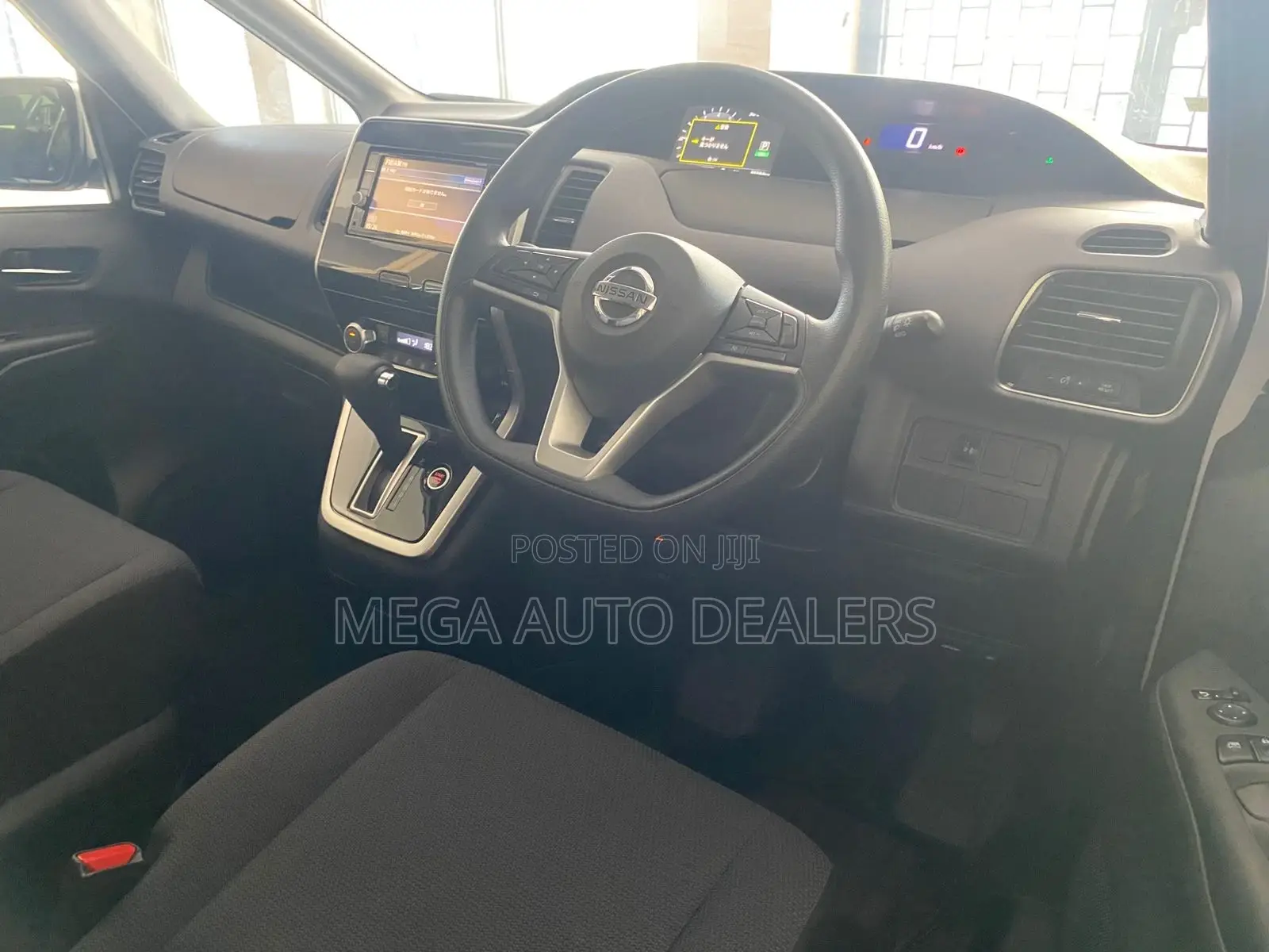 Nissan Serena 2018 White