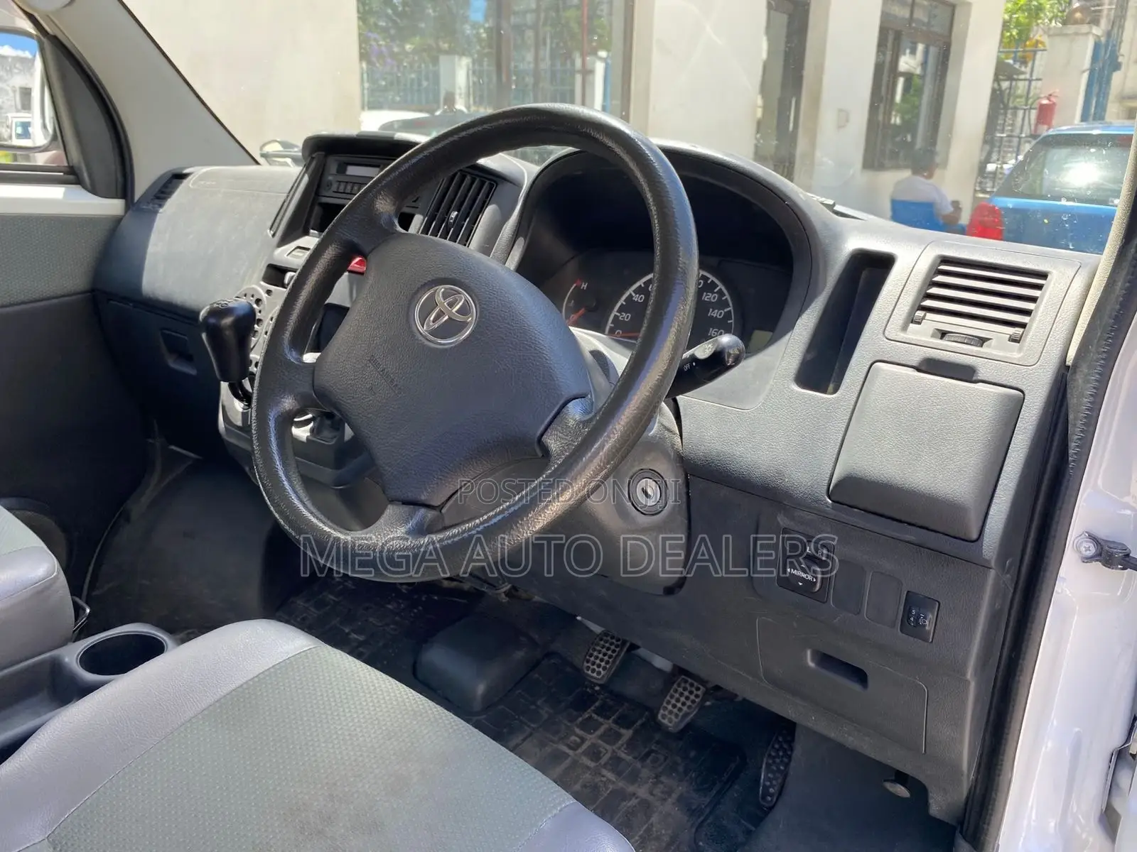 Toyota Lite-Ace 2018 White