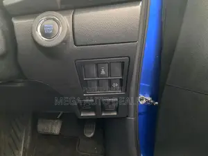 Toyota Hilux 2019 Blue