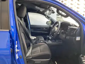 Toyota Hilux 2019 Blue
