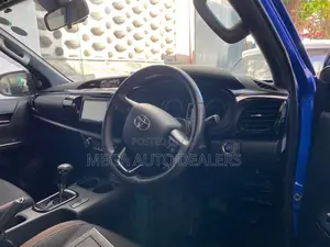 Toyota Hilux 2019 Blue
