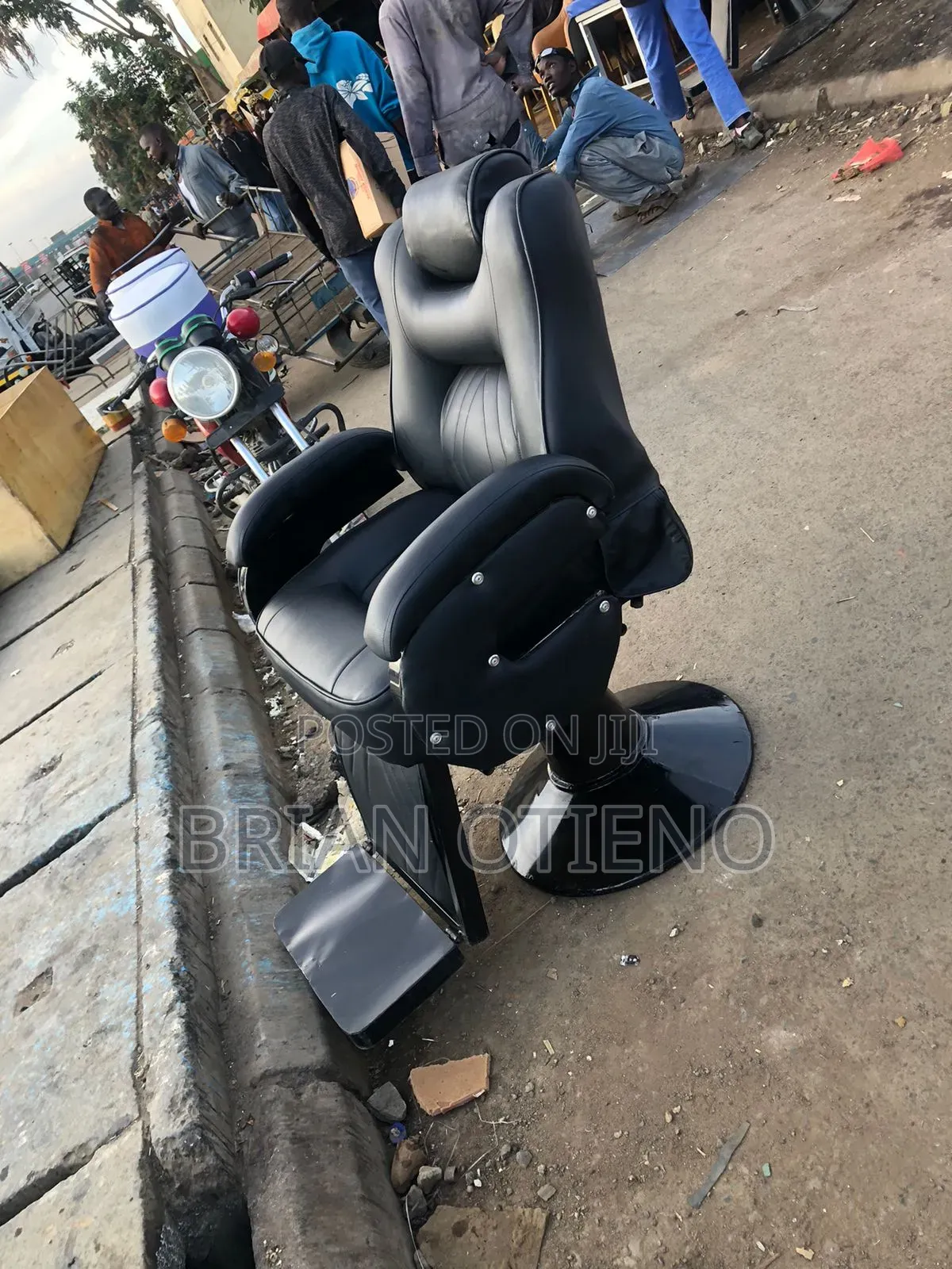 Rotating Barber Chairs With Reclining Machines