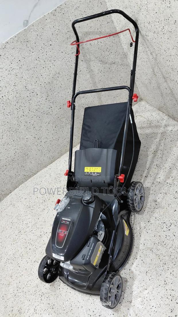 Reliable Self Propelled Honda Lawnmower - thumbnail 2