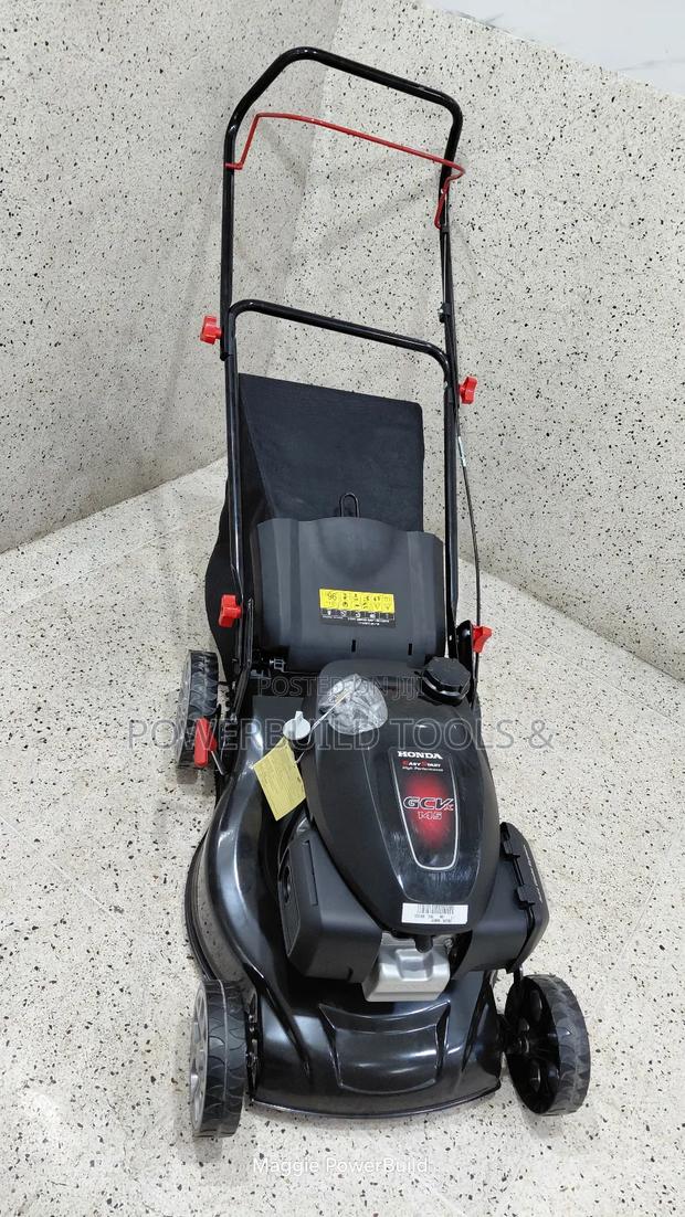 Reliable Self Propelled Honda Lawnmower - thumbnail 5