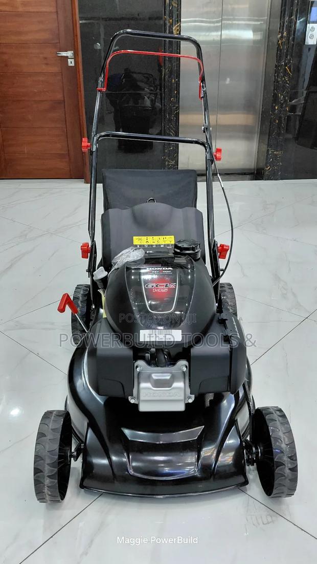 Reliable Self Propelled Honda Lawnmower - thumbnail 6