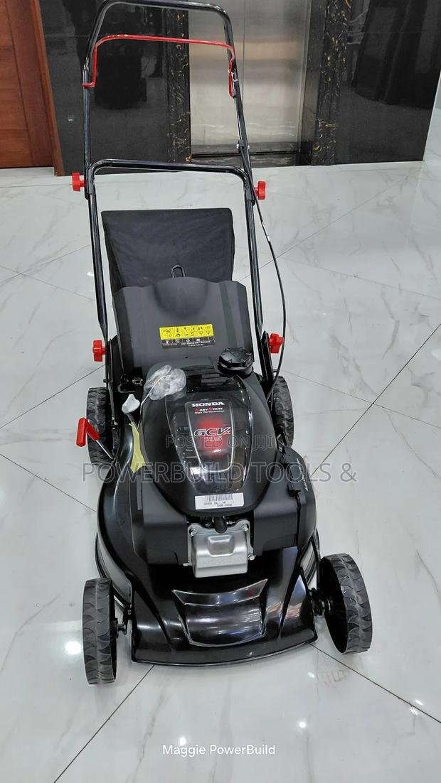 Reliable Self Propelled Honda Lawnmower - thumbnail 7