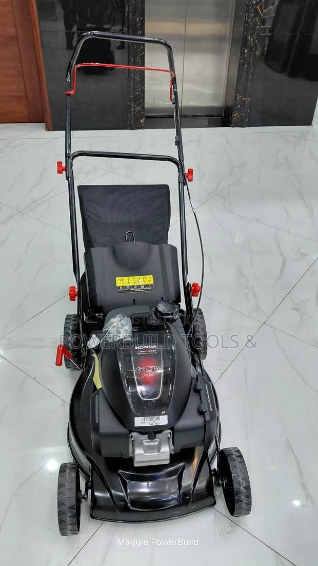Reliable Self Propelled Honda Lawnmower - thumbnail 9