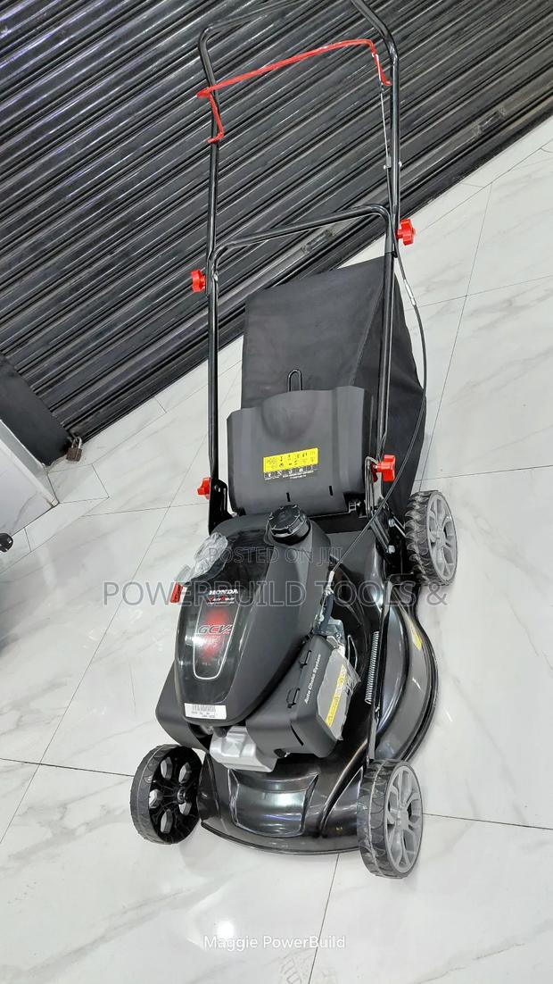 Reliable Self Propelled Honda Lawnmower - thumbnail 10