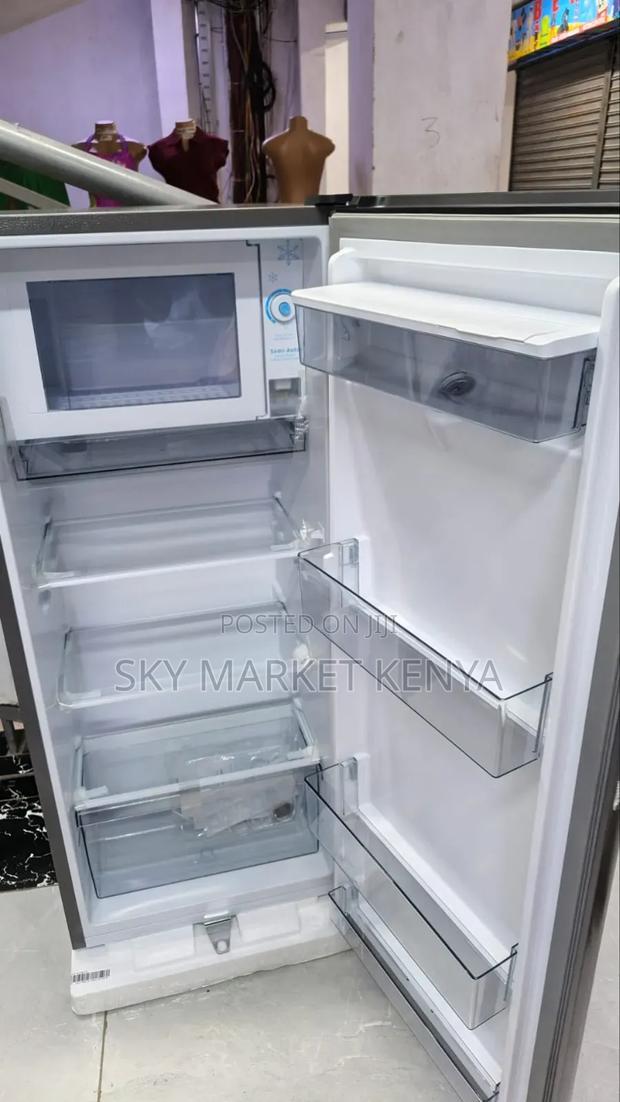 Hisense Fridge Ref 176 Dr Single Door With Water Dispenser - thumbnail 2