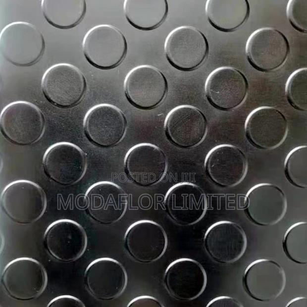 Coin Rubber Mat – Durable Non-Slip Flooring for Garages Workshops - main view