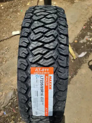 235/85r16  A/T811 Maxxis Tires Razr