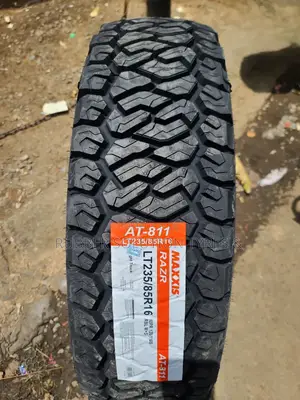 235 /85 R16 Maxxis Tyres Razr a/T811 All-Terrain