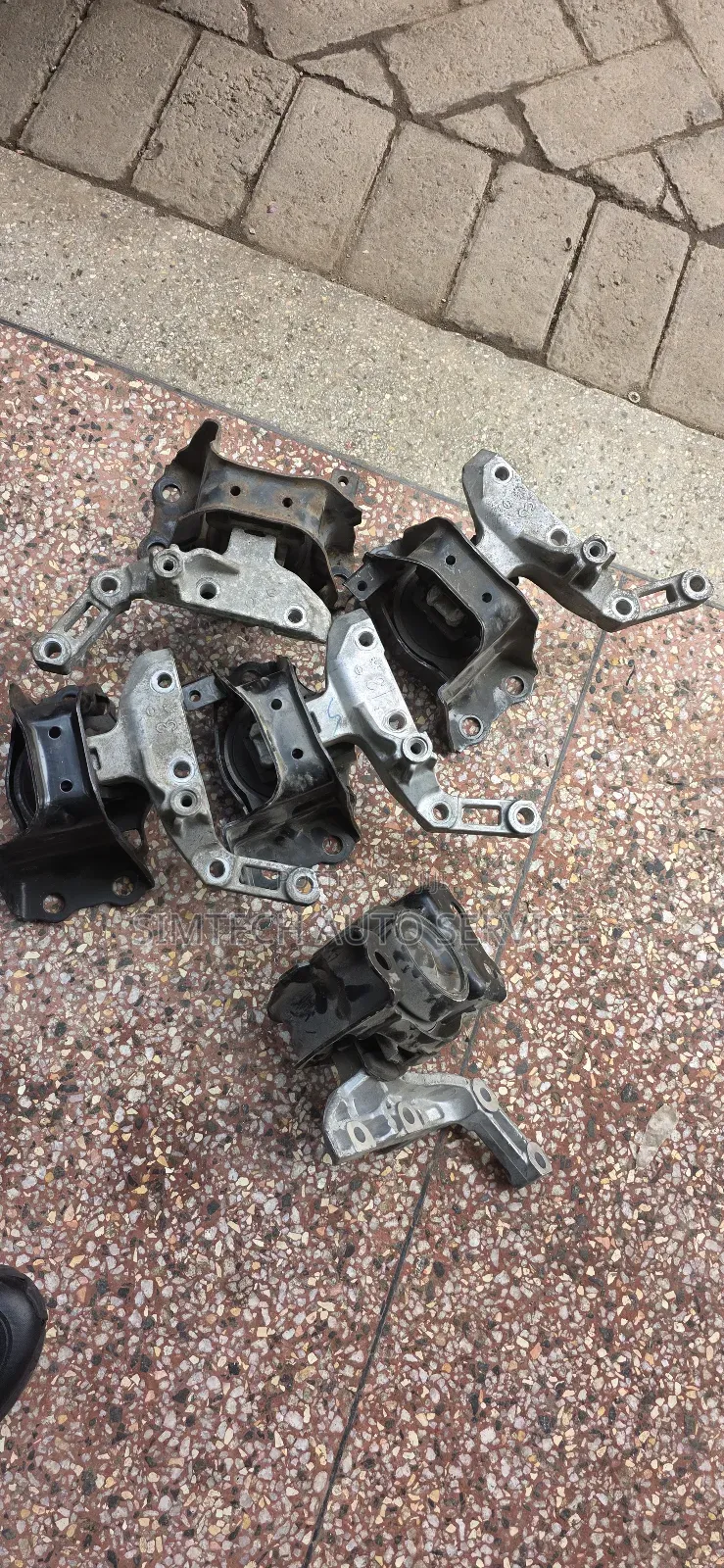 Nissan Note E12 Engine Mount